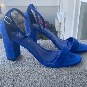 Beautiful Royal Blue Ankle Strap Heels Sz8